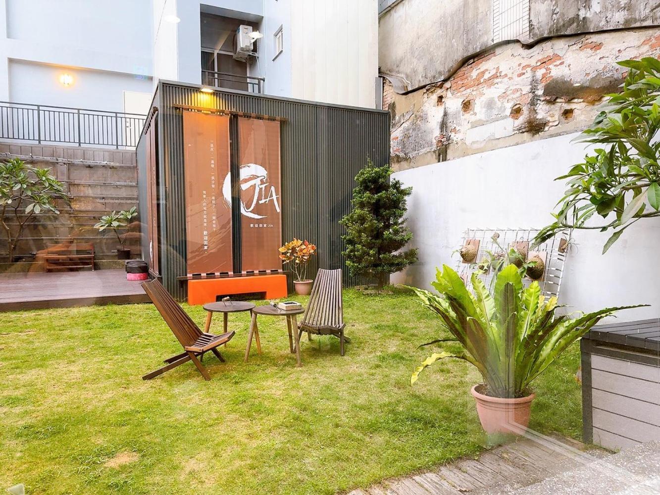 Sleep Jia Apartment Tainan Bagian luar foto