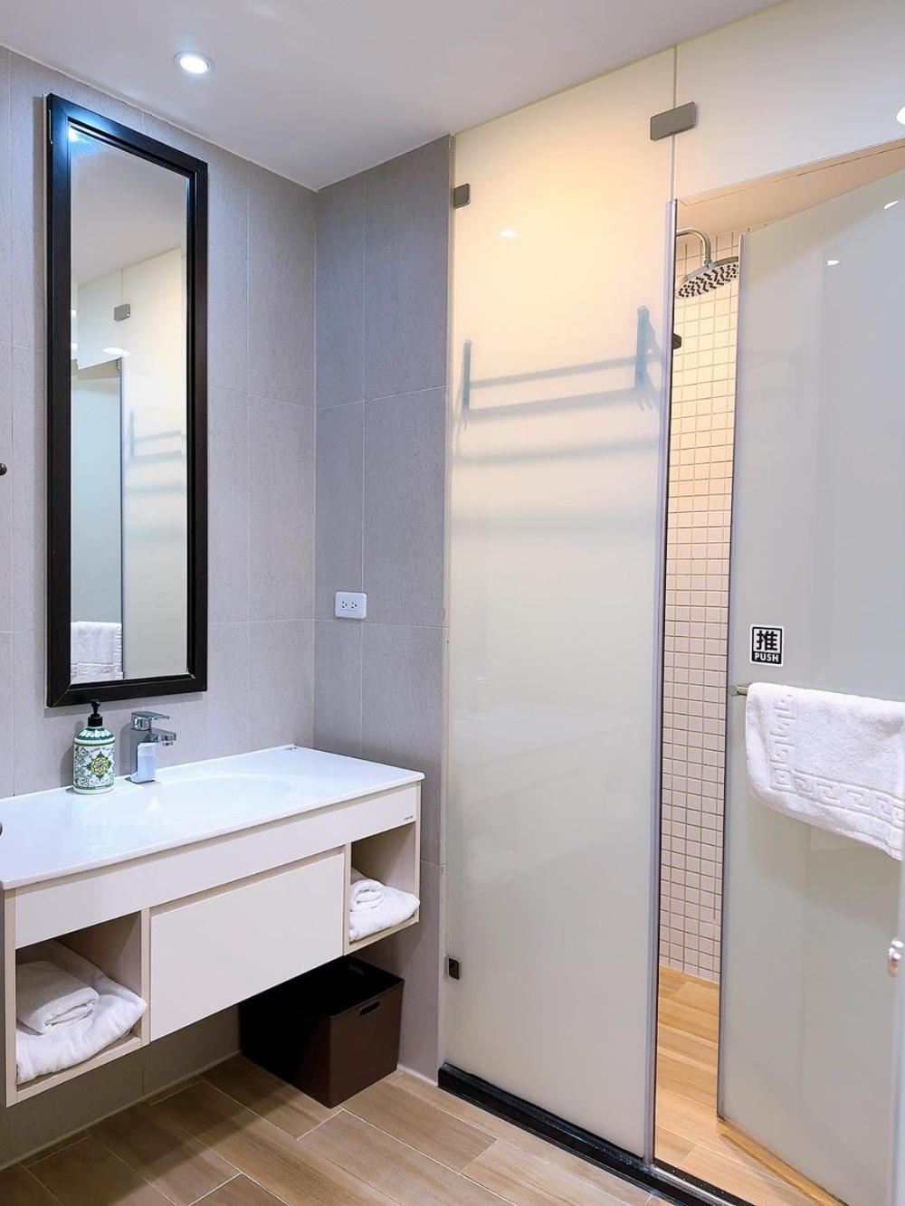 Sleep Jia Apartment Tainan Bagian luar foto
