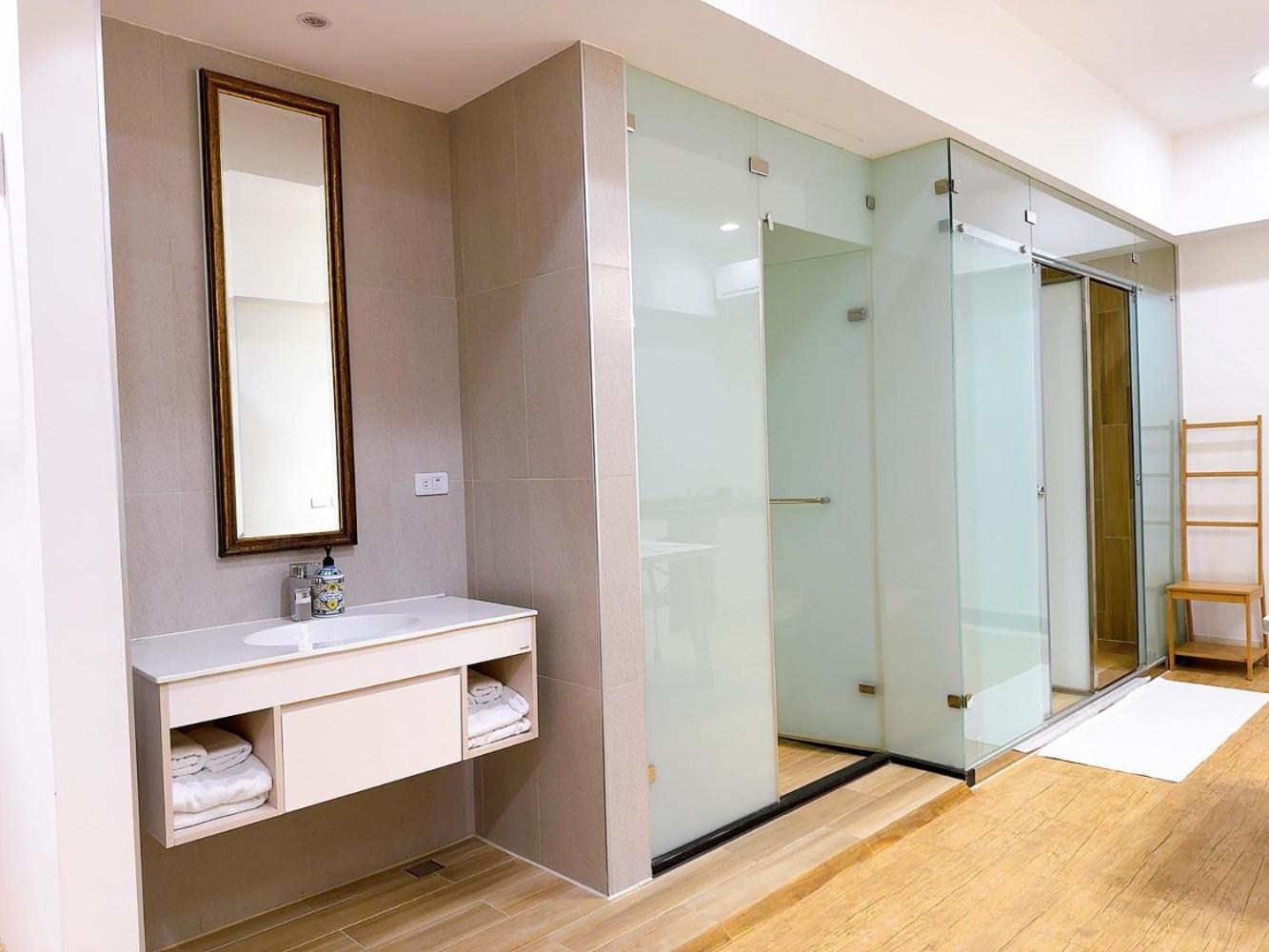 Sleep Jia Apartment Tainan Bagian luar foto