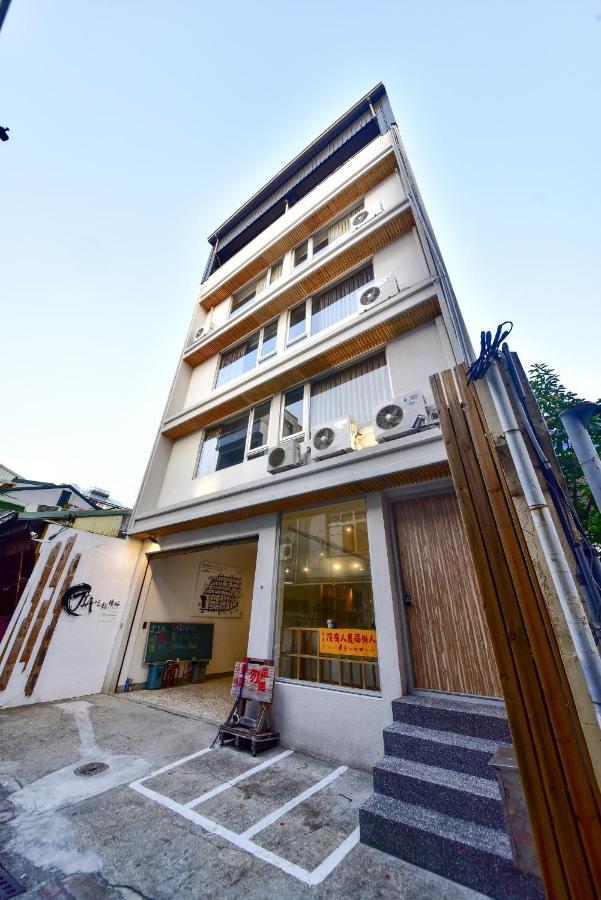 Sleep Jia Apartment Tainan Bagian luar foto